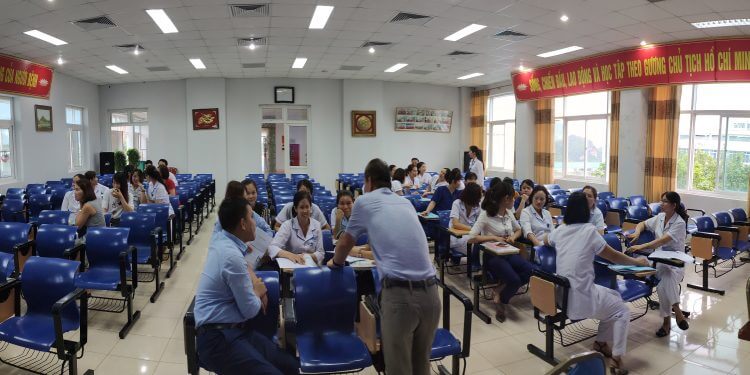 Viện Khoa học quản lý Y tế mở lớp “Tư vấn giáo dục sức khỏe cho người bệnh” tại Bệnh viện Đa khoa tỉnh Lai Châu